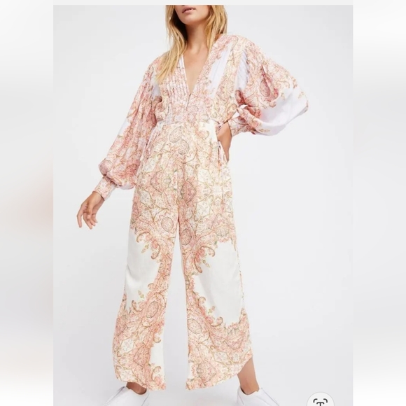 Free People Pants - NWOT FREE PEOPLE BLOOMING FIELDS JUMPSUIT sz S